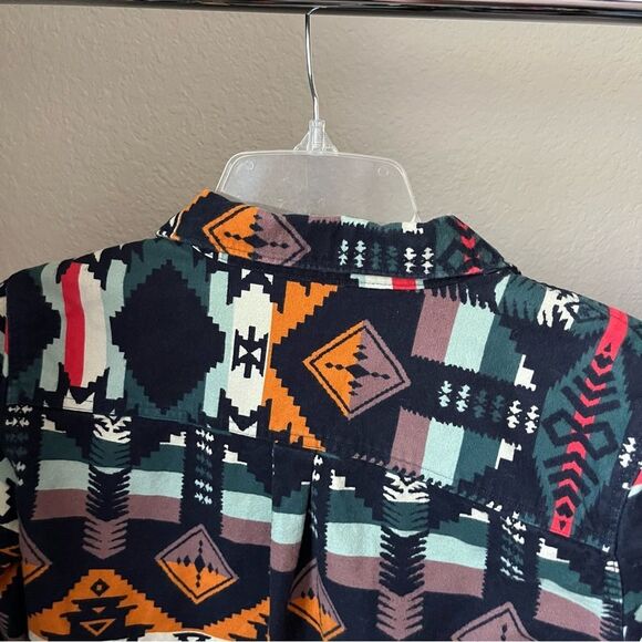 Woolrich Women’s Small Aztec Button-down Shirt - Picture 6 of 7